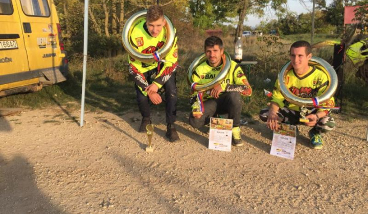 7. fotografia fotogalérie Šport / Motokrosový klub - foto